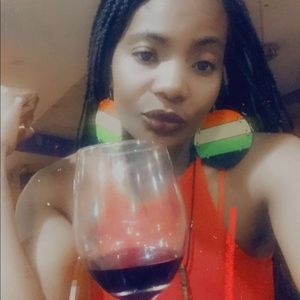 Meet your Posher, Blanca